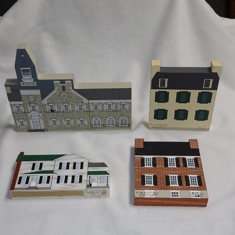 The Cat's Meow Collector Shelf Sitter Set Of 4 Vintage, Hisorical
